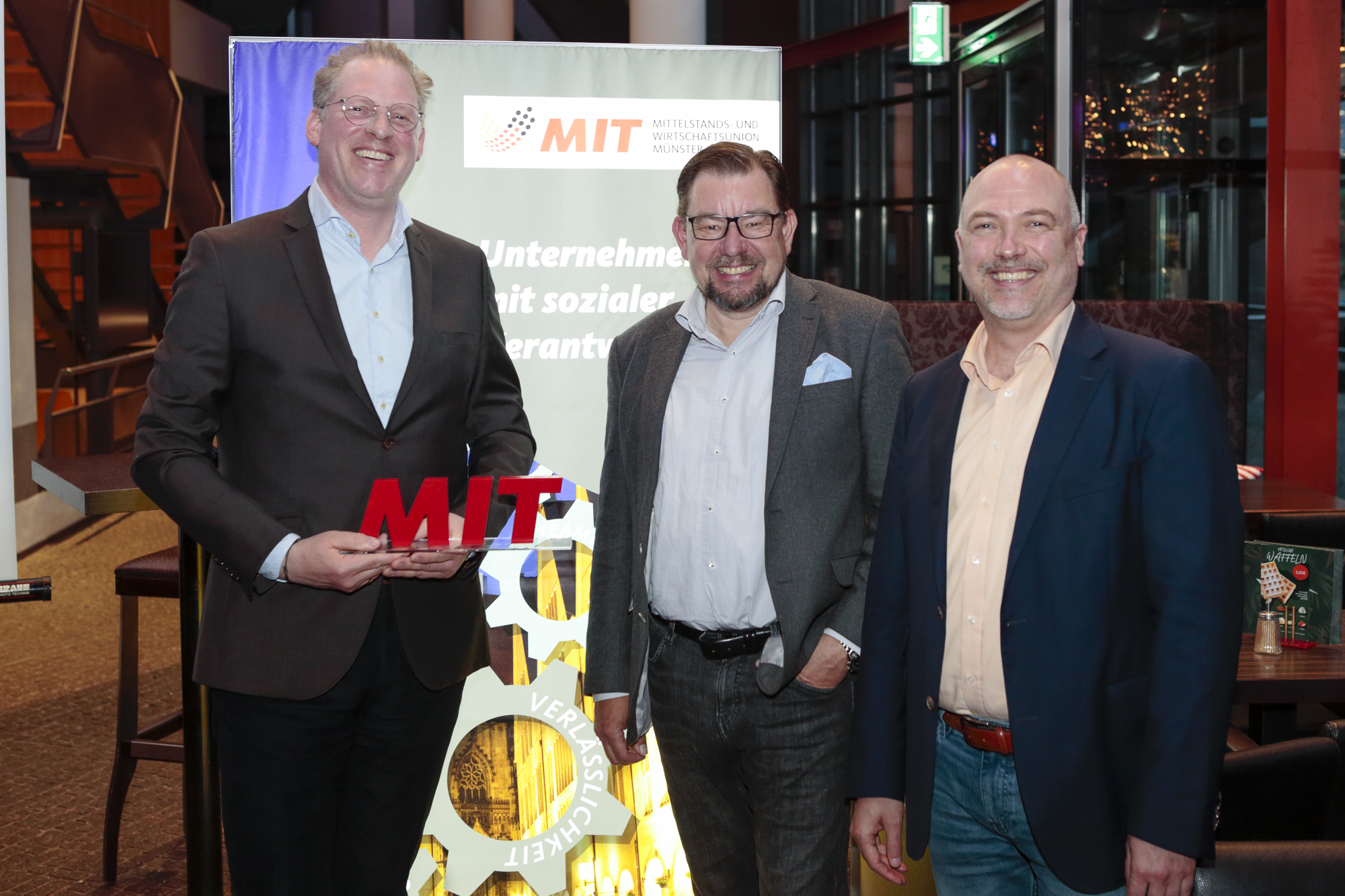 V.l.n.r.: MIT Vorsitzender Peter Börgel, Dirk Salewski, Jan Leiße