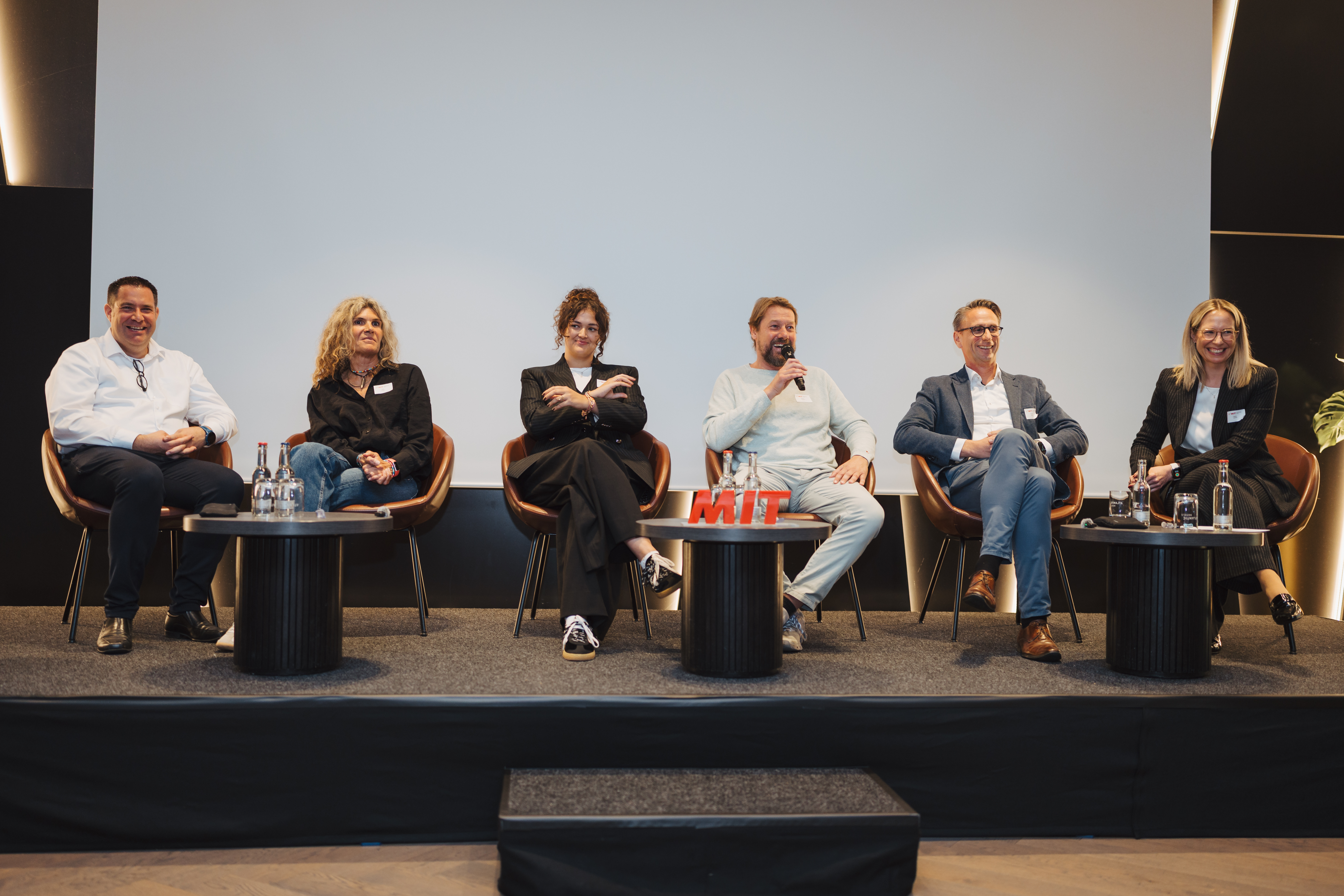 (v. l.) Sascha von Zabern, Ana Voogd, Alexandra K�nig, Bernd Redeker, Hendrik Eggert und Saskia Zahlten.